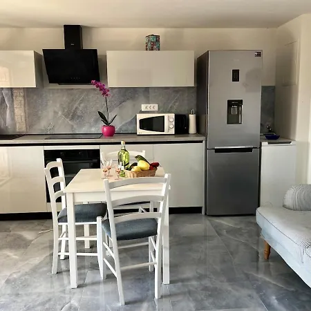Apartament Debussy *