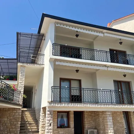 Debussy アパート *